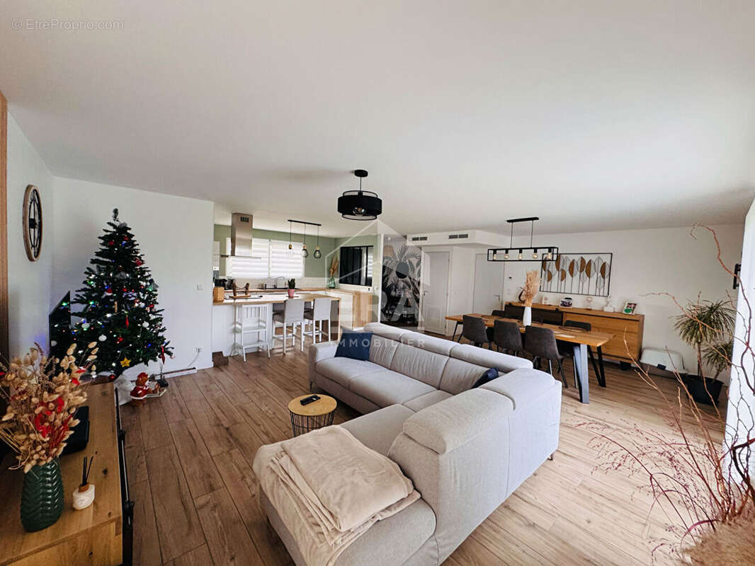 Maison à SAINT-CIERS-DE-CANESSE