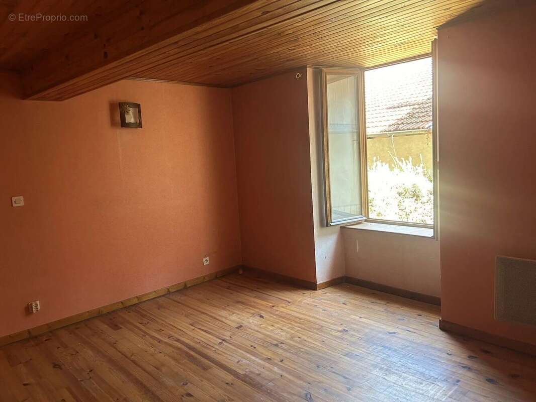 Vente Maison Ardes(63420) 44 000ï¿œ - photo 4