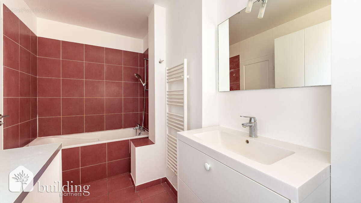 Appartement à LEVALLOIS-PERRET