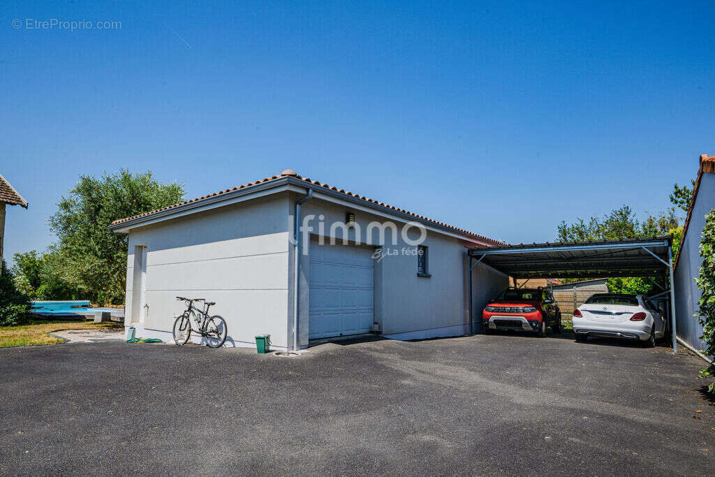 Maison individuelle de plain-pied avec garage et piscine - photo 12