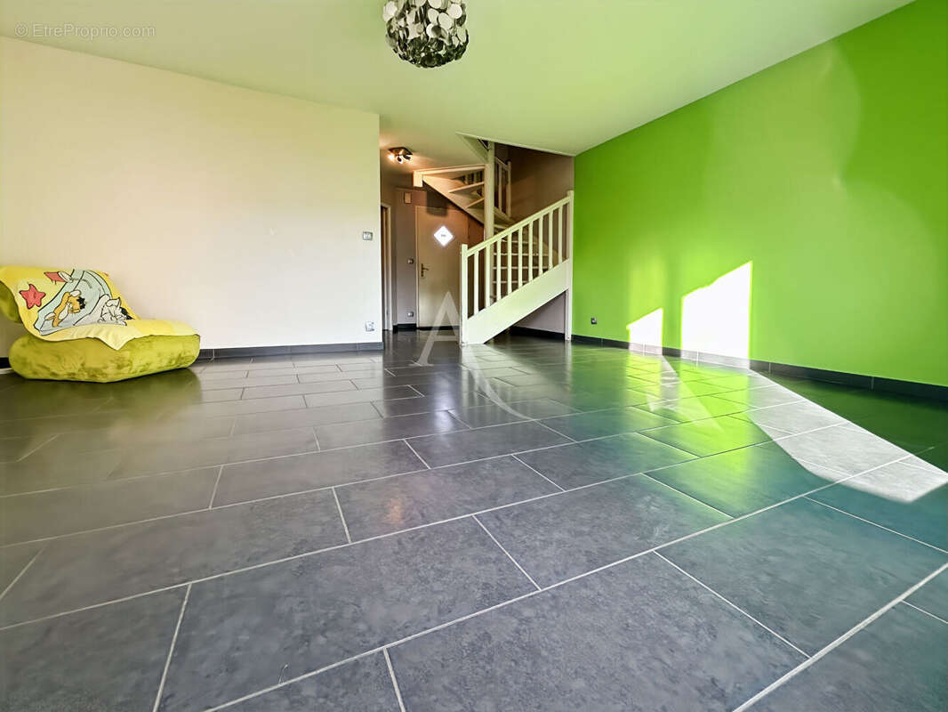 Maison à COURDIMANCHE