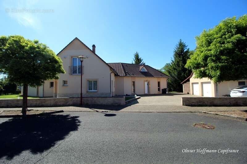 Maison à REDING