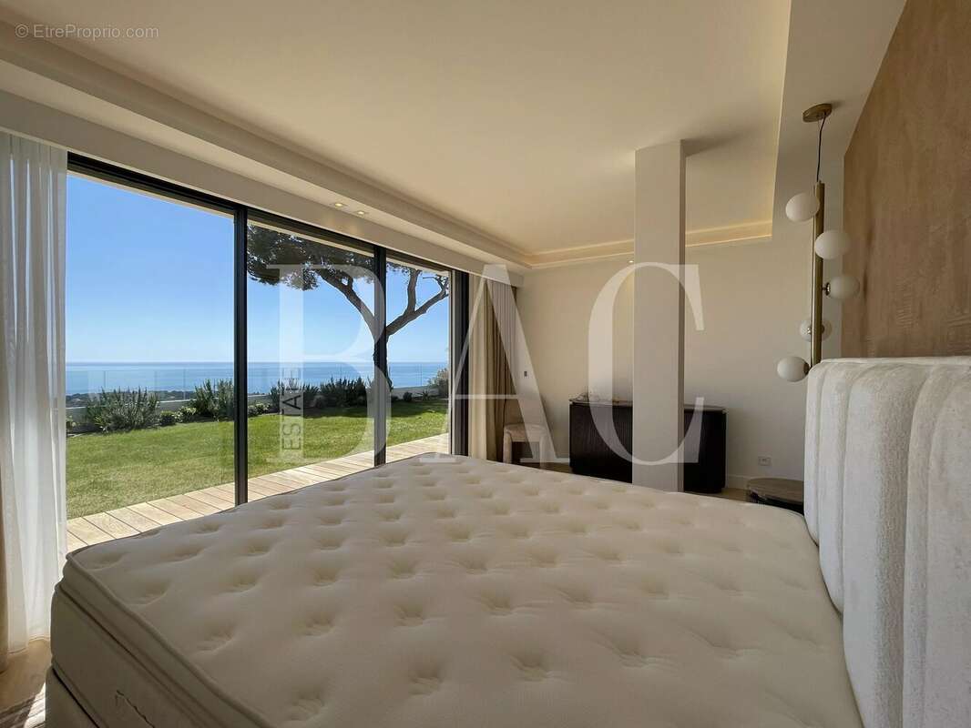 Maison à ROQUEBRUNE-CAP-MARTIN