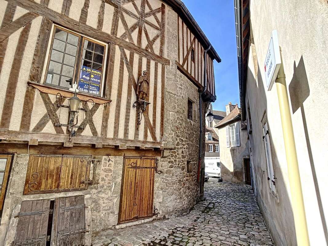 Maison à SAULIEU