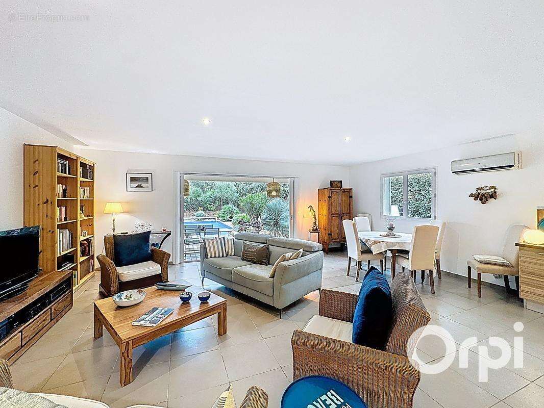 Maison à PORTO-VECCHIO