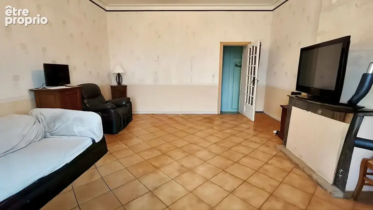 Propriété de caractère   Maison bourgeoise en pierre, dépendances et 2,5 hectares de terrain - photo 10