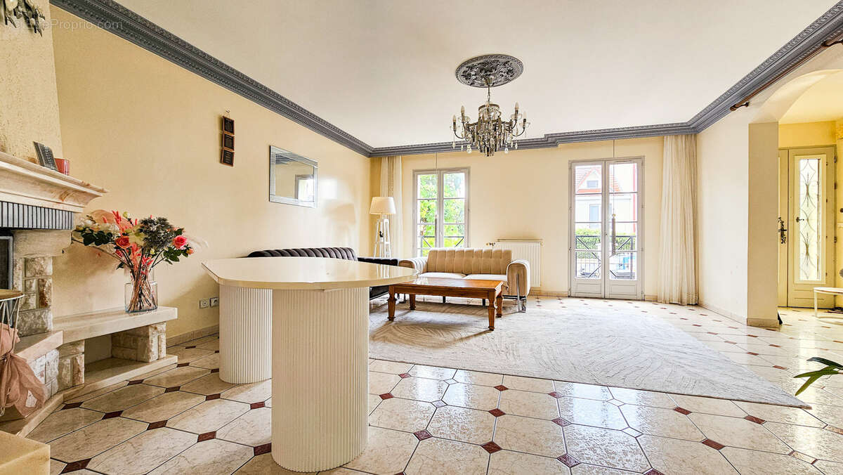 Maison à EPINAY-SUR-SEINE