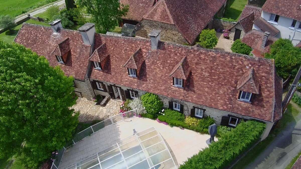 Maison à SAVIGNAC-LEDRIER