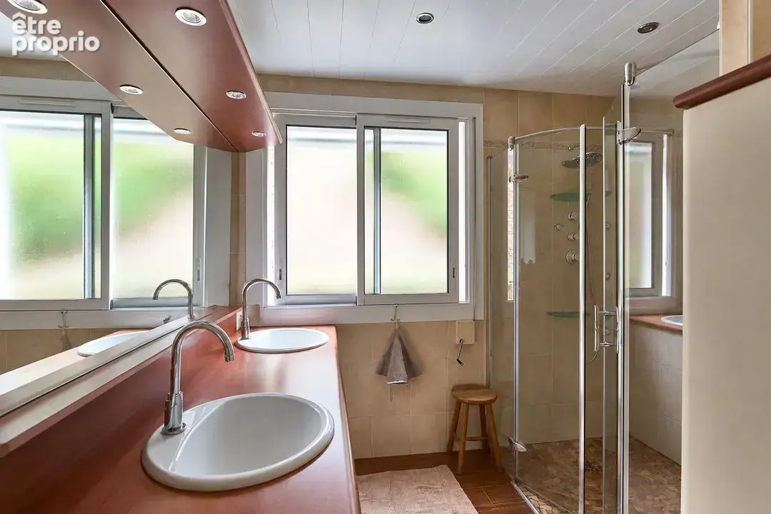 Maison SAINT-PIERRE-MONTLIMART avec vue imprenable - 3 chambres - photo 7
