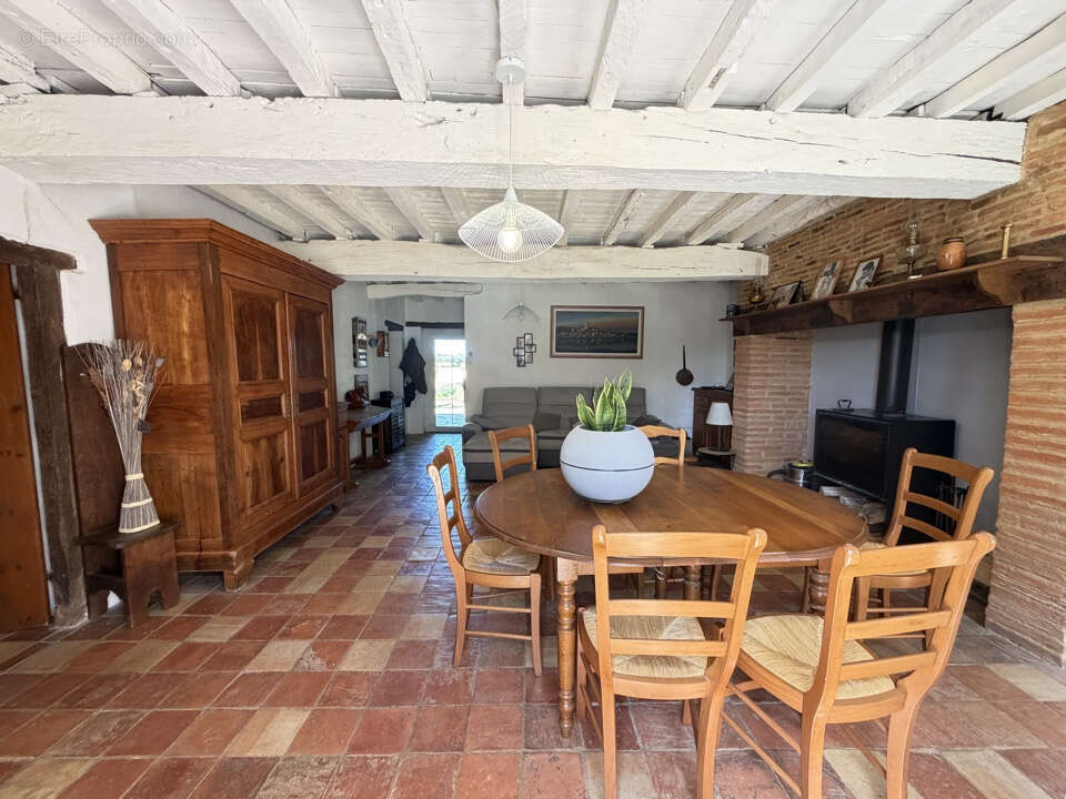 Propriété de 13 000 M2 avec maison de 200 M2 chai de 70 M2 et garage de 80 M2 - photo 10