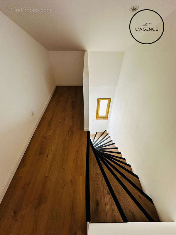 Maison à JARVILLE-LA-MALGRANGE