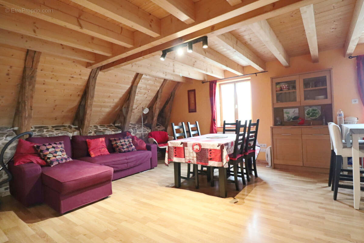 Maison à LARODDE