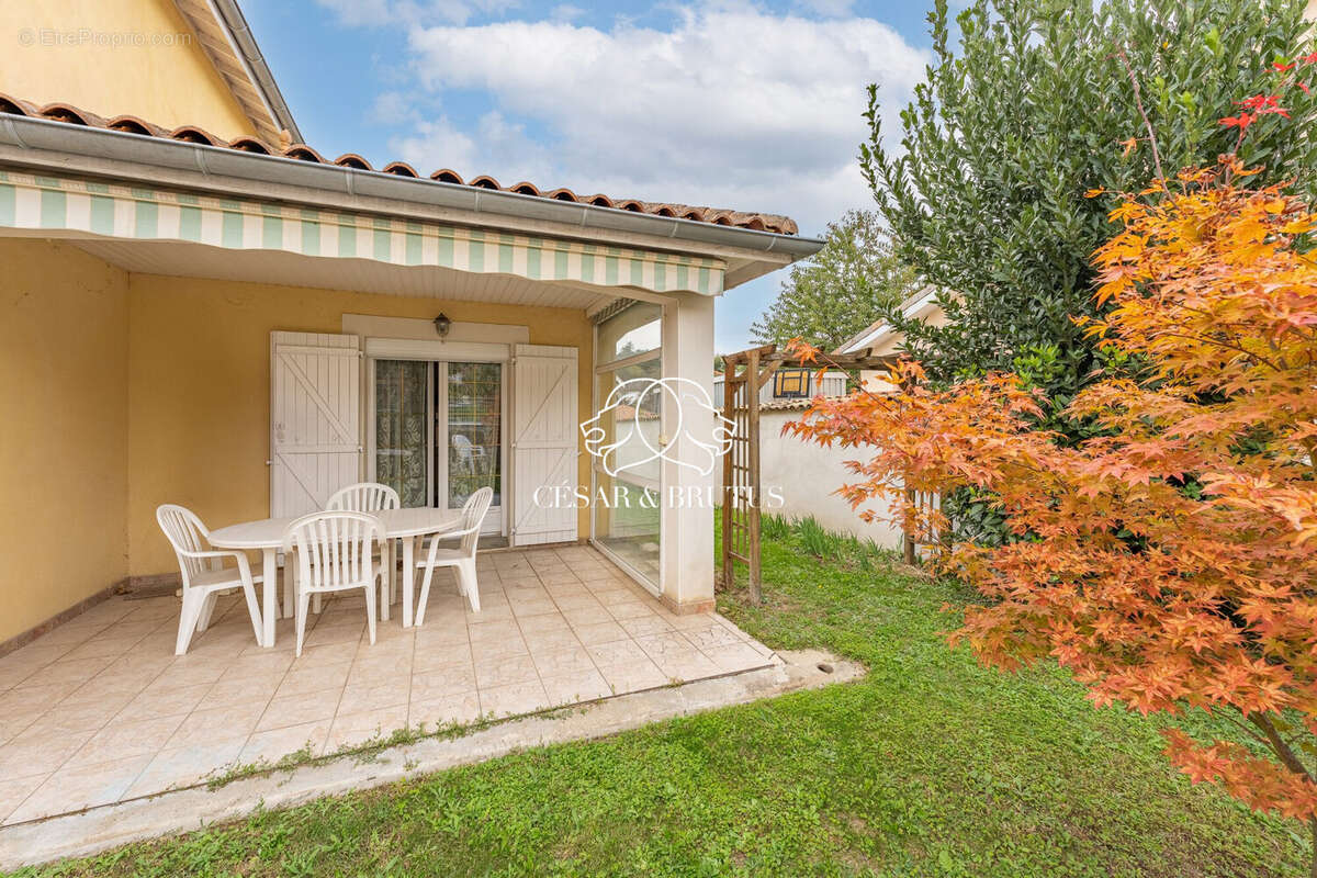 Maison 161 m² à Chaponnay  - photo 8