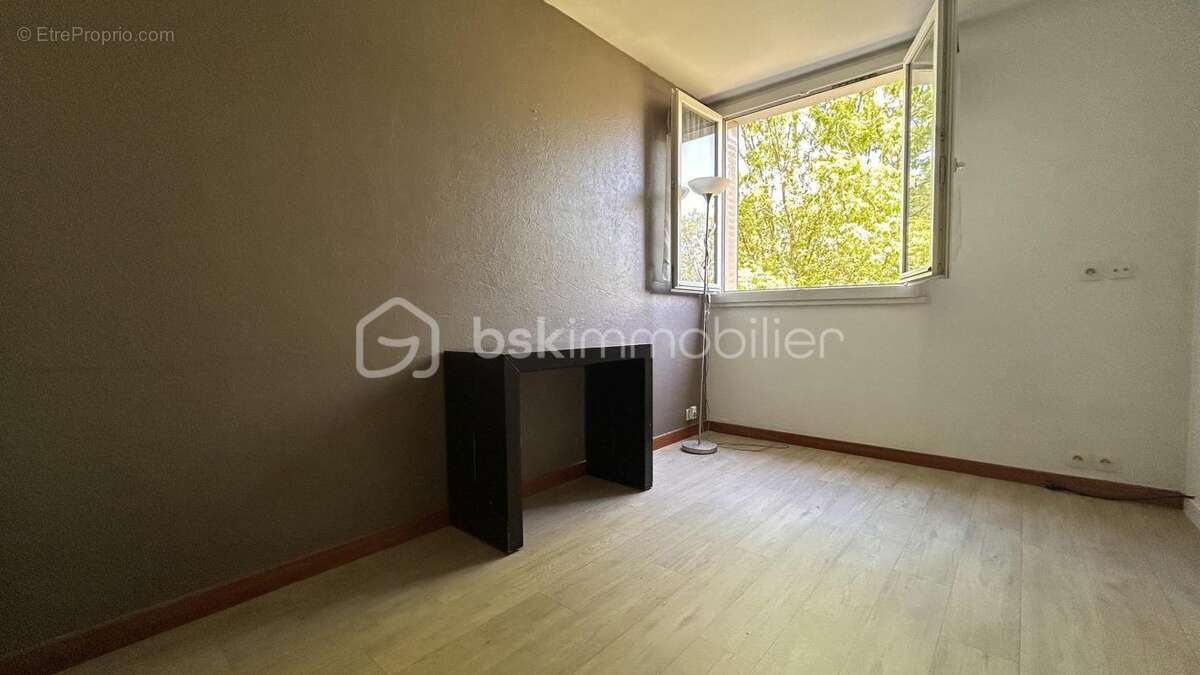 Appartement à LE PONT-DE-CLAIX