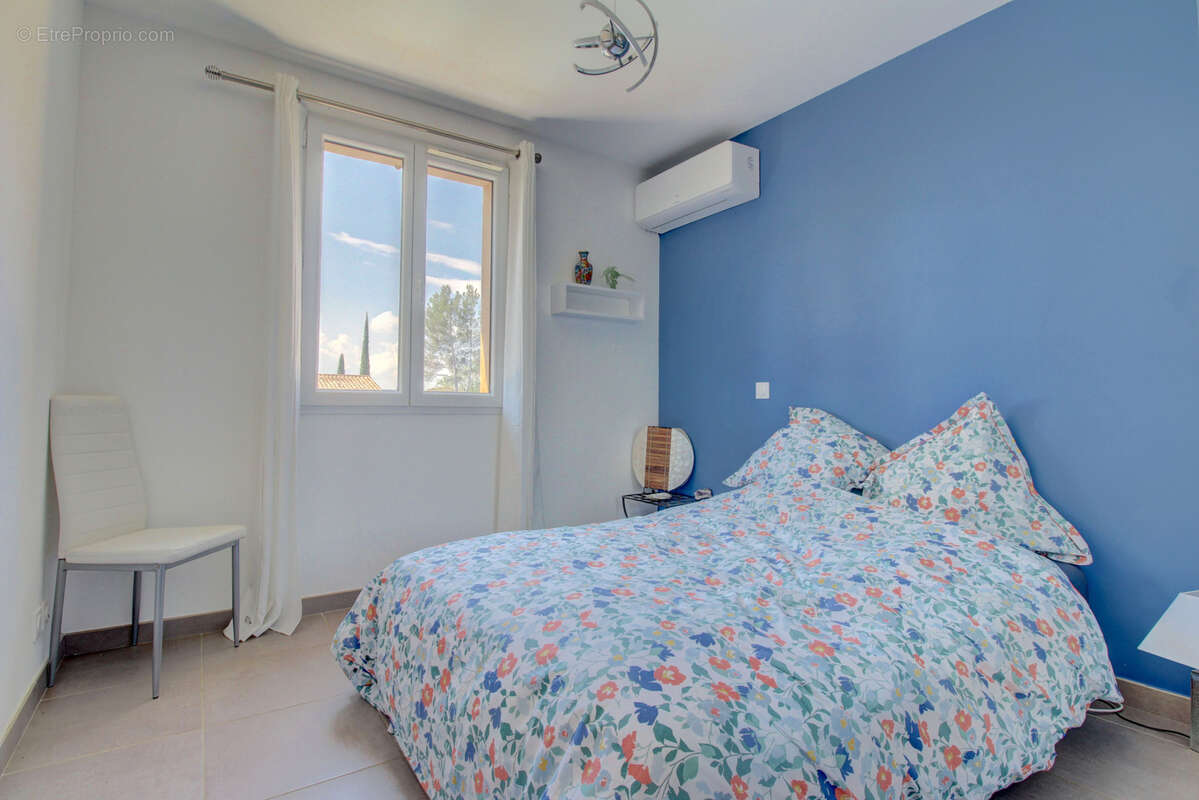 Maison à VILLELAURE