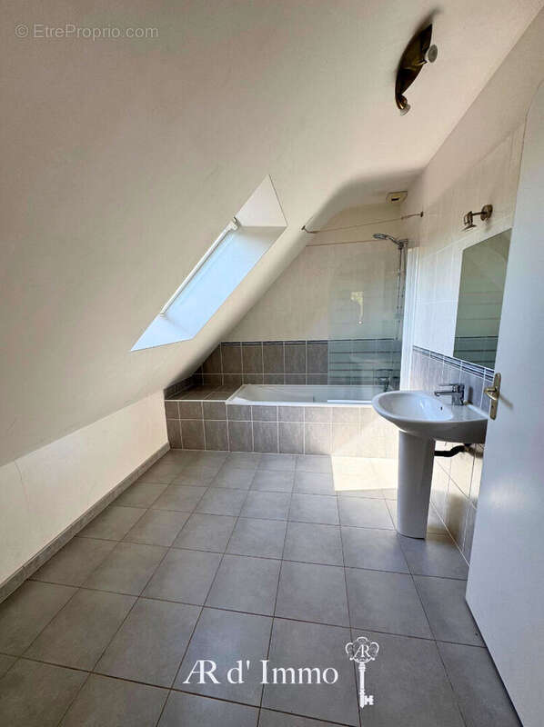 Maison 4 chambres avec vie de plain-pied - Bourg et plages à proximité - photo 11