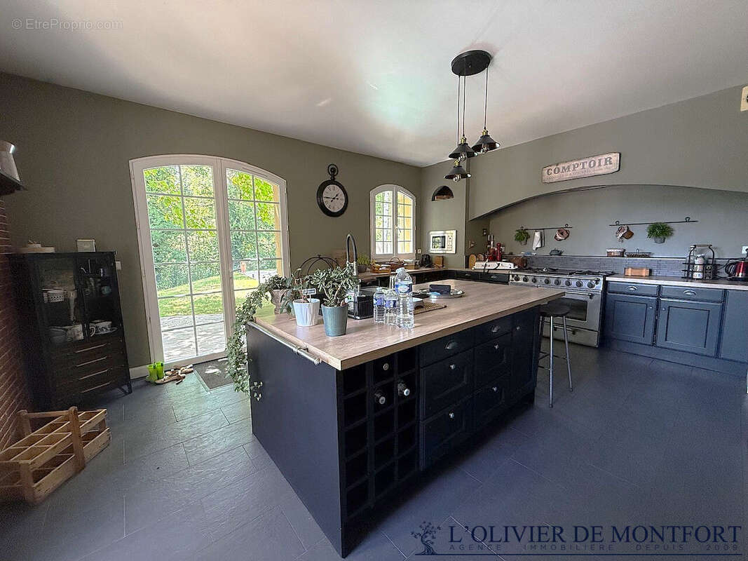 Maison à MONTFORT-L'AMAURY