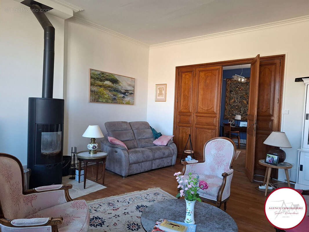 Maison à SAINT-AMAND-MONTROND