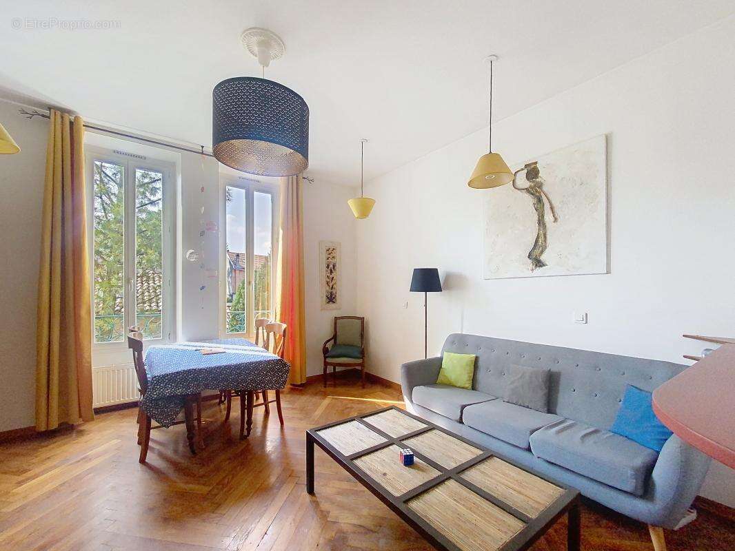 Appartement à VENISSIEUX