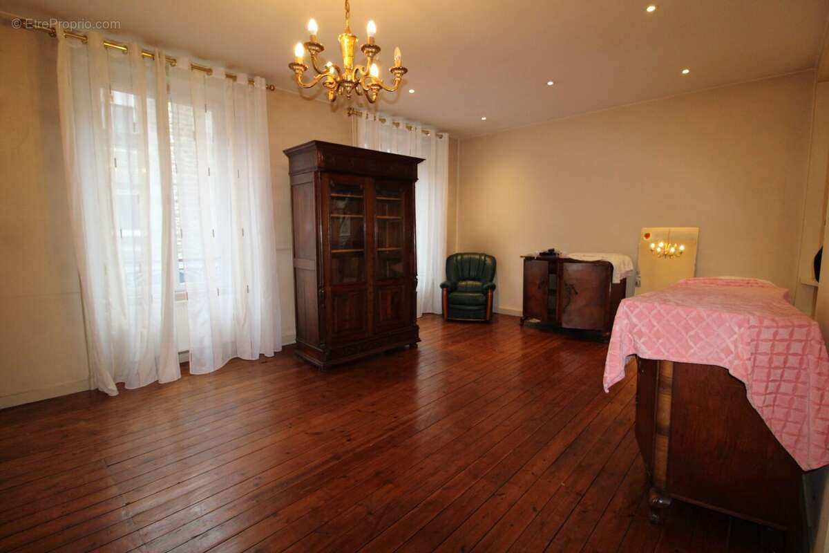 Appartement 213 m² à Saint-Brieuc  - photo 7