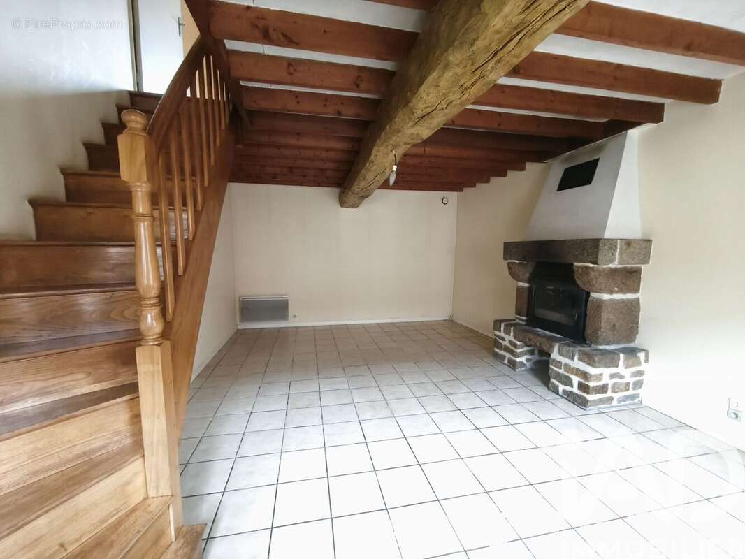 Photo 2 - Maison à SAINT-DENIS-DE-GASTINES