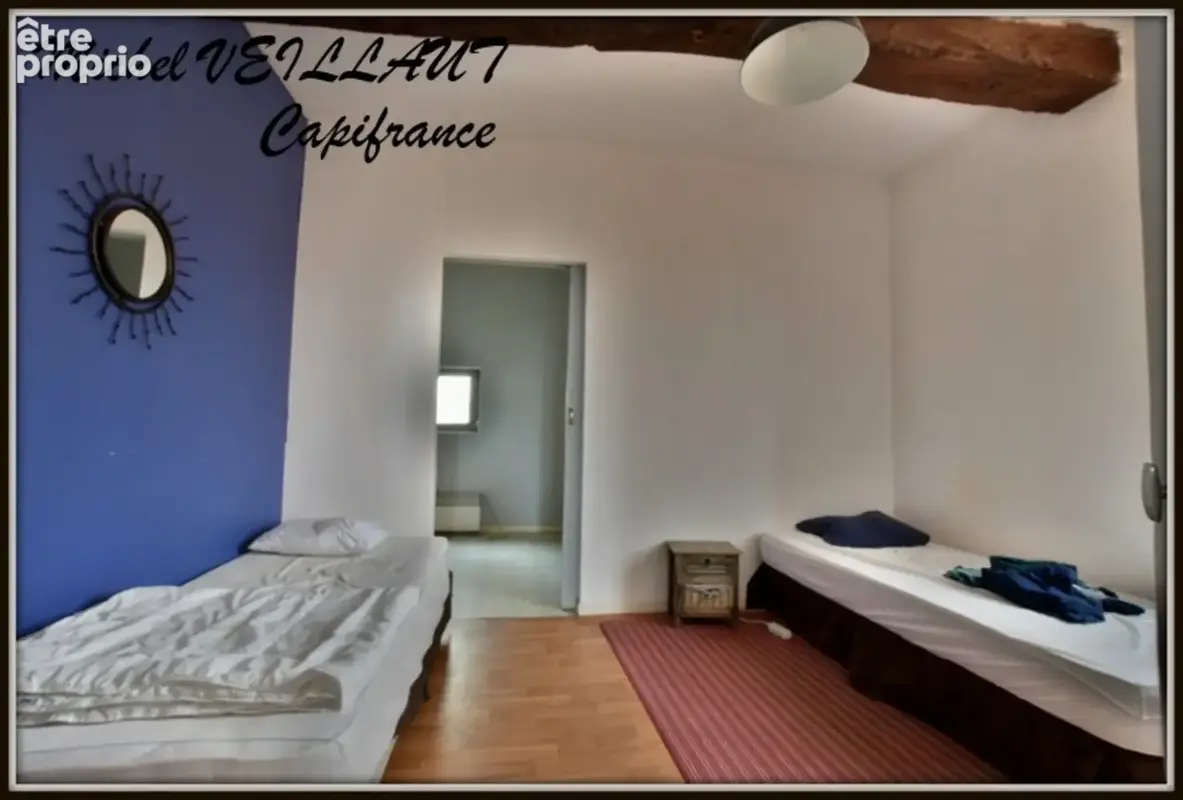 Propriété à vendre avec bâtisse de 15 pièces, 2 gîtes, terrain 7390 m², VILLENEUVE SUR ALLIER (03) - photo 11