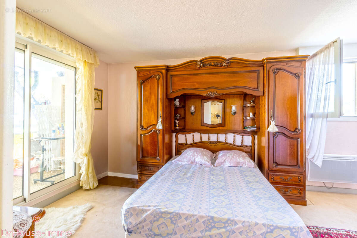 Appartement 74 m² à Cavalaire-Sur-Mer  - photo 9