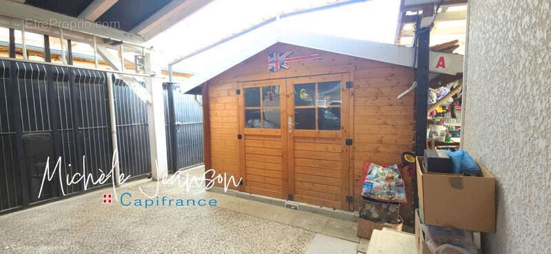 Maison à GILLY-SUR-ISERE