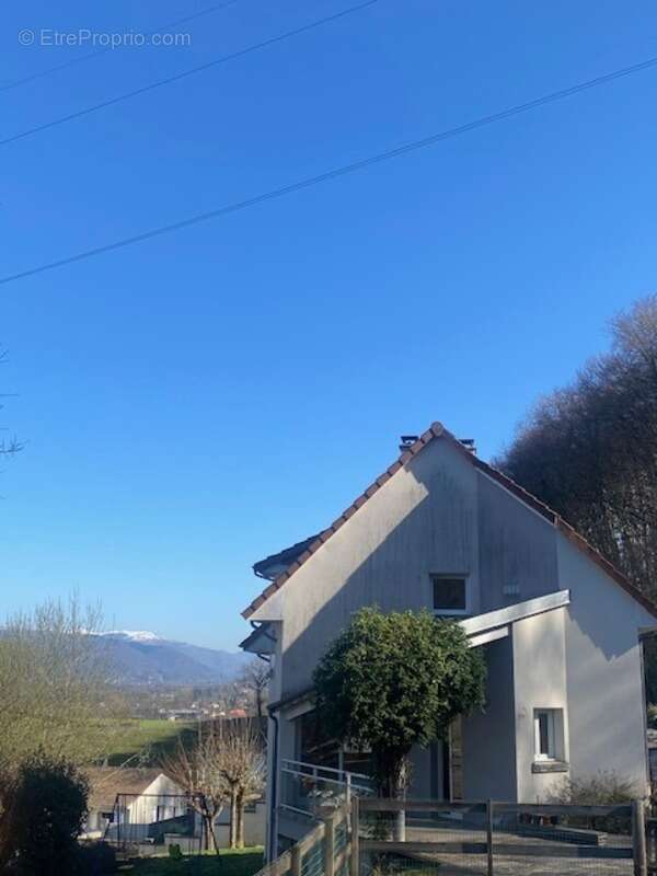 Maison à ARPAJON-SUR-CERE