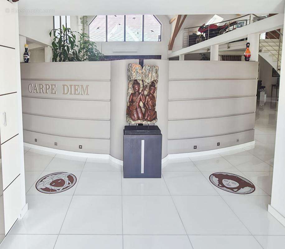 Villa d'exception de 216 m²  Prestations haut de gamme  Potentiel d'agrandissement de 108 m² - photo 5
