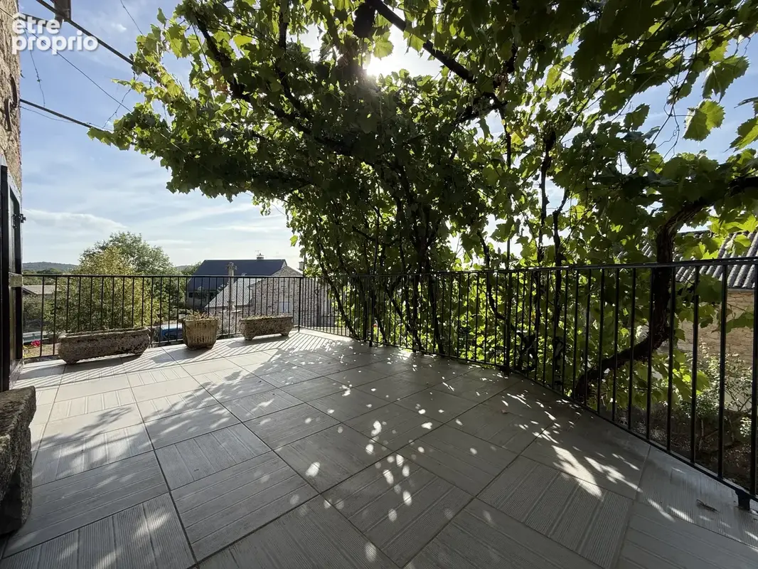 Maison de caractère avec appartement indépendant, proche Sévérac et autoroute - photo 2