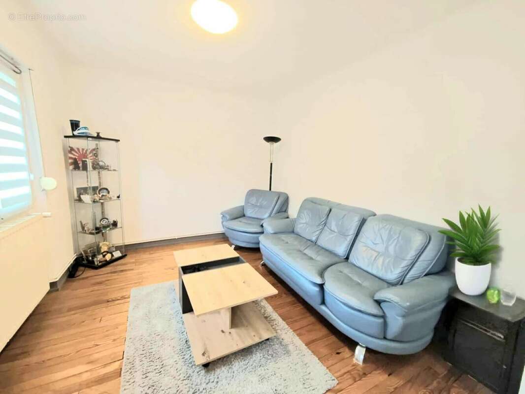 Appartement à AUDUN-LE-TICHE