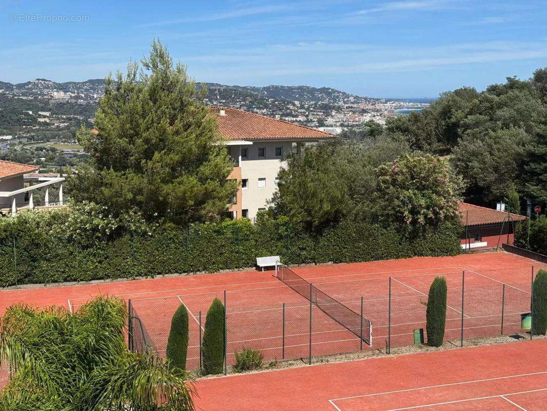 Appartement à MANDELIEU-LA-NAPOULE