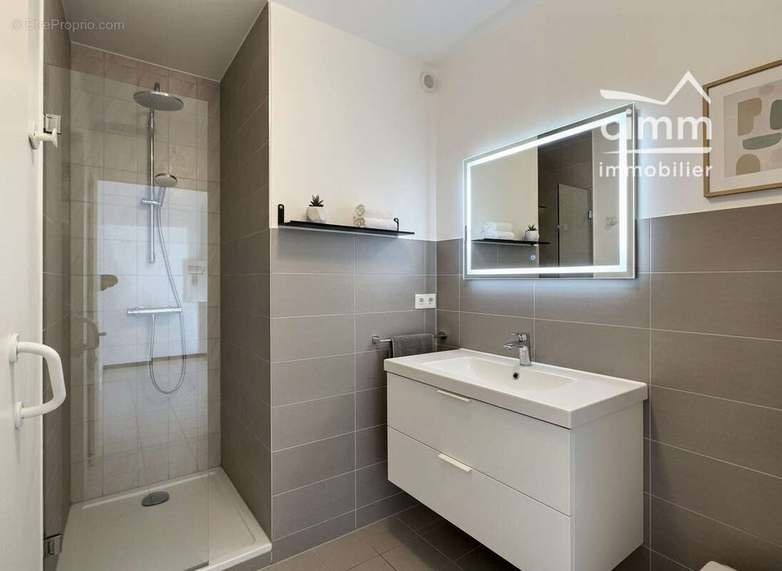 Appartement 62 m² à Grenoble  - photo 7