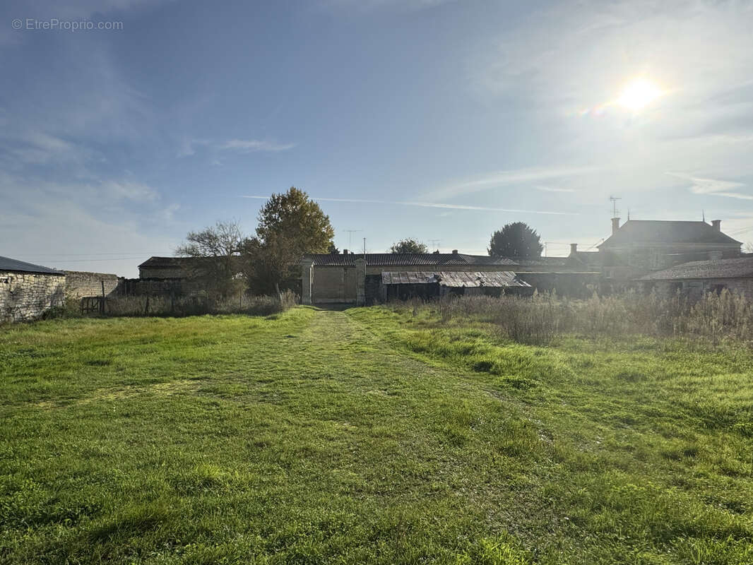 Maison à SAINT-CYR-LA-LANDE