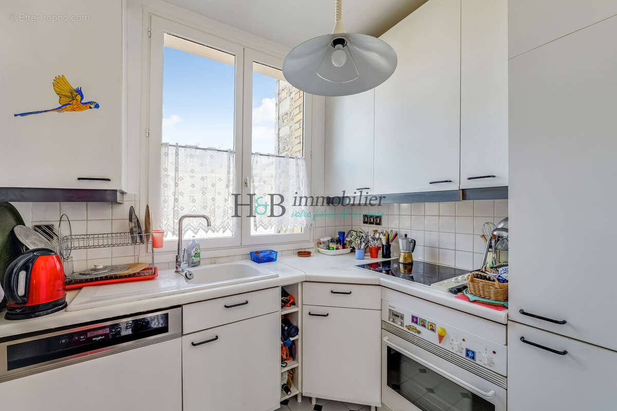 Appartement à PARIS-14E