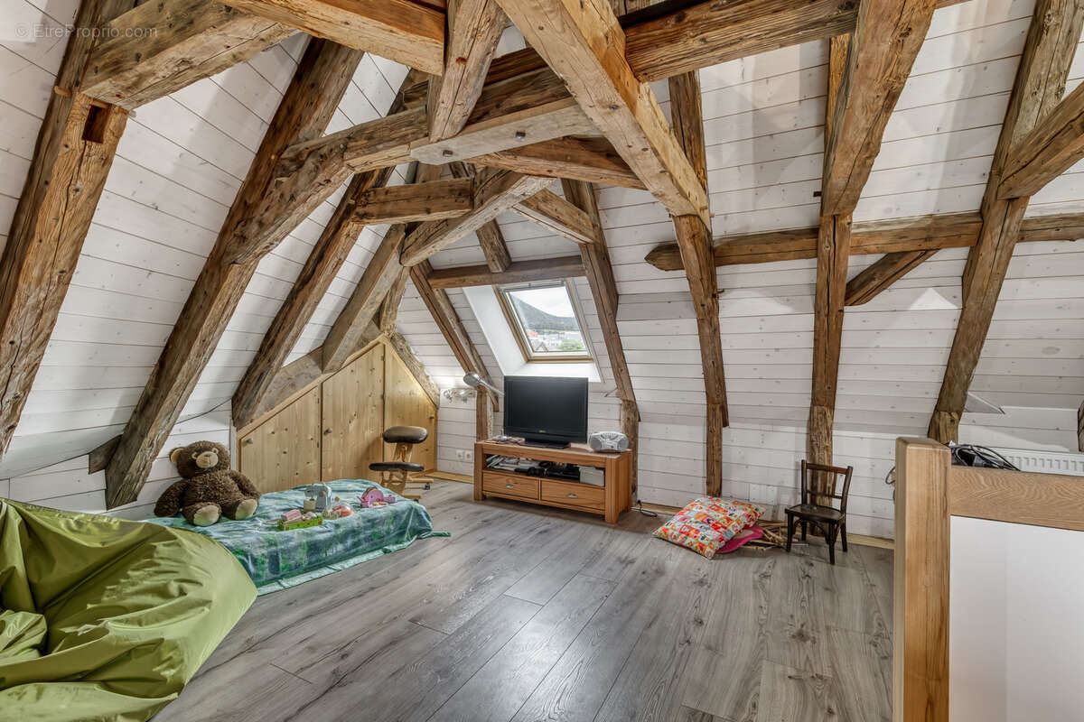 Maison à DIVONNE-LES-BAINS