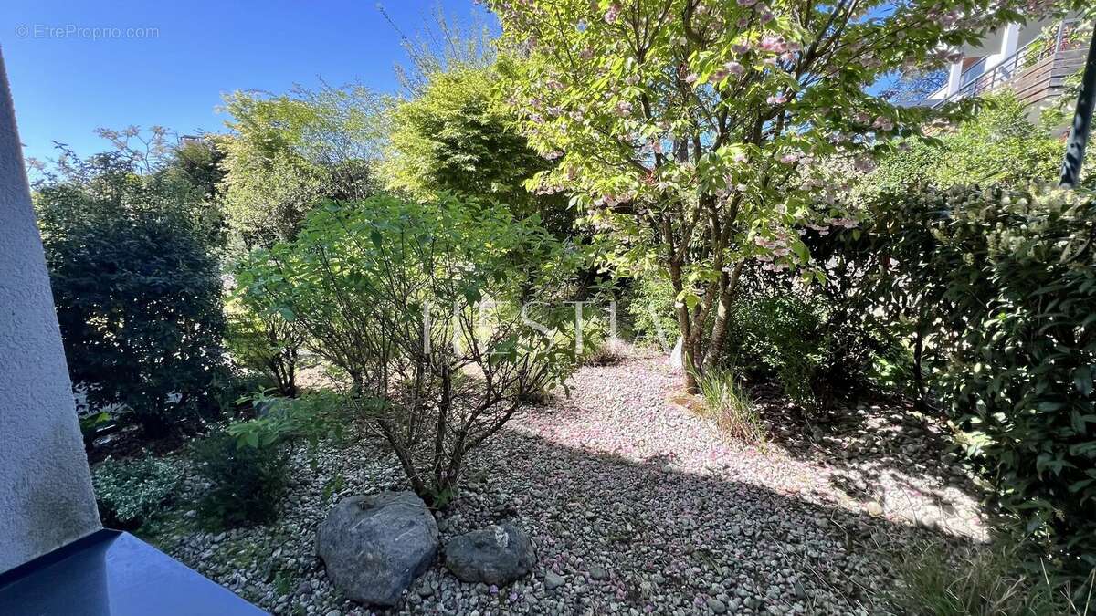 Appartement à ANNECY-LE-VIEUX