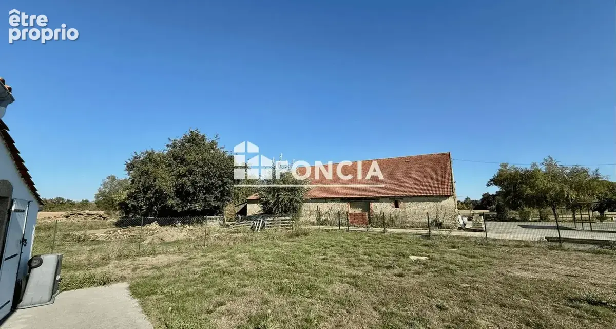 Longère trois chambres - A 2km des commerces - photo 12