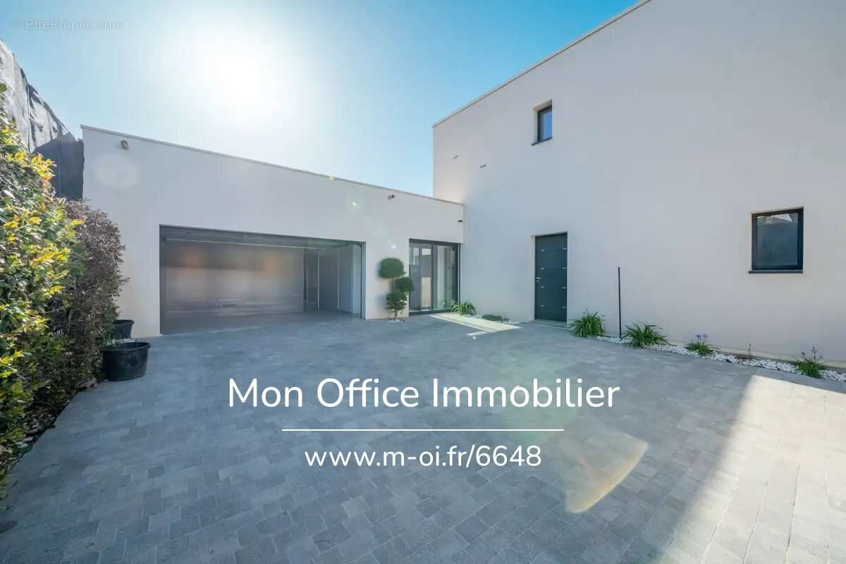 Maison à SAINT-CANNAT
