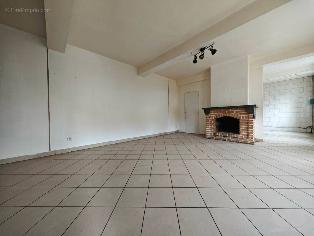 Maison à VILLERS-OUTREAUX