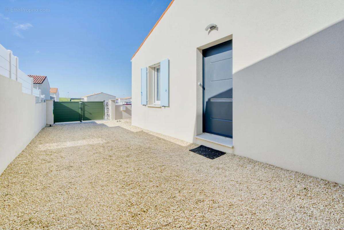 Maison à SAINT-NAZAIRE-SUR-CHARENTE