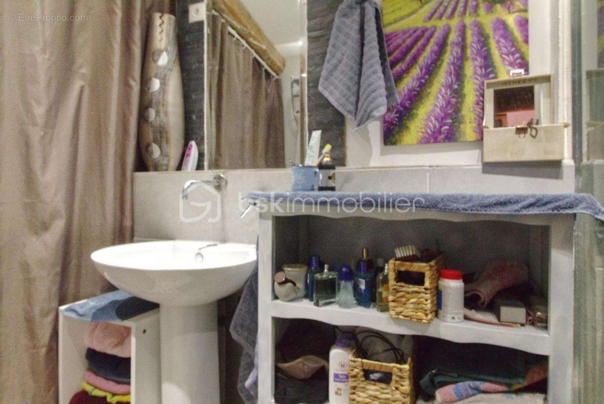 Maison à CANAULES-ET-ARGENTIERES