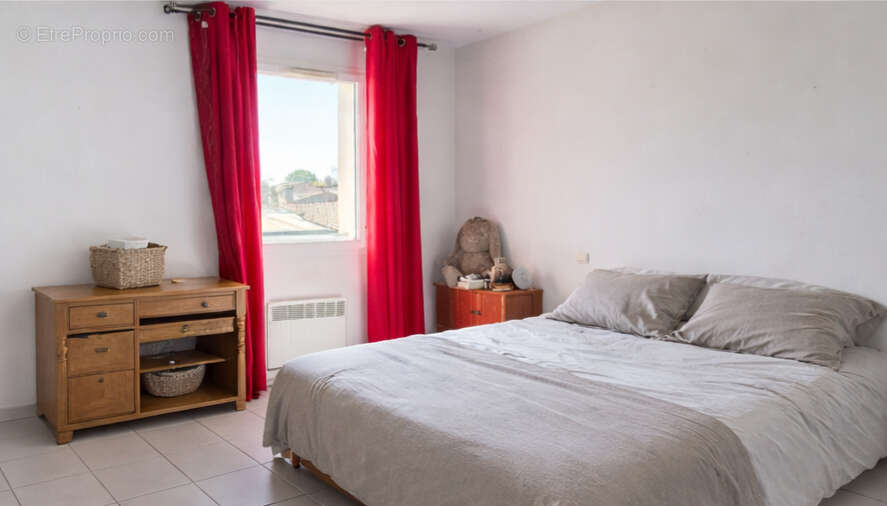 Appartement à SAINTES