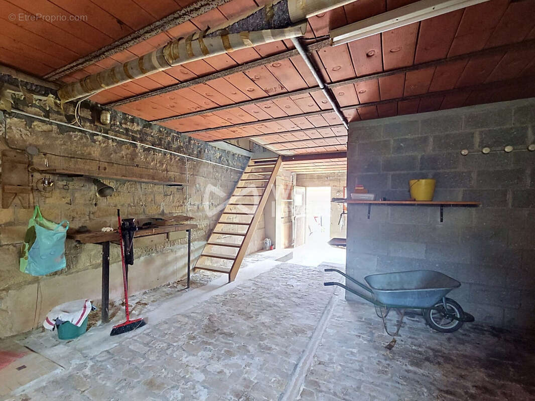 Maison 118 m² à Vaux-En-Dieulet  - photo 9