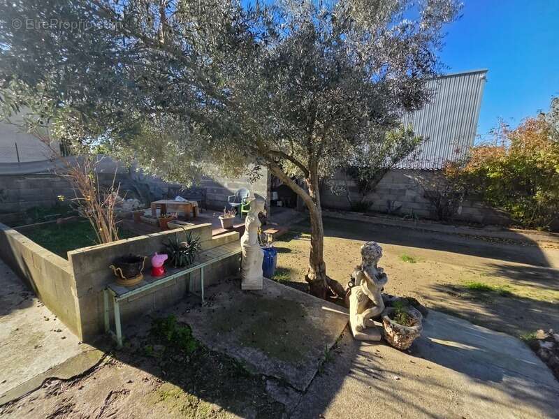 Maison à SAINT-CHRISTOL-LES-ALES