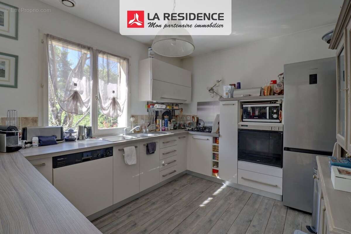 Maison à VERNEUIL-SUR-SEINE