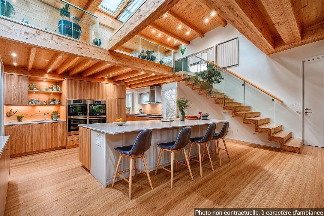 Maison à VALLON-PONT-D'ARC