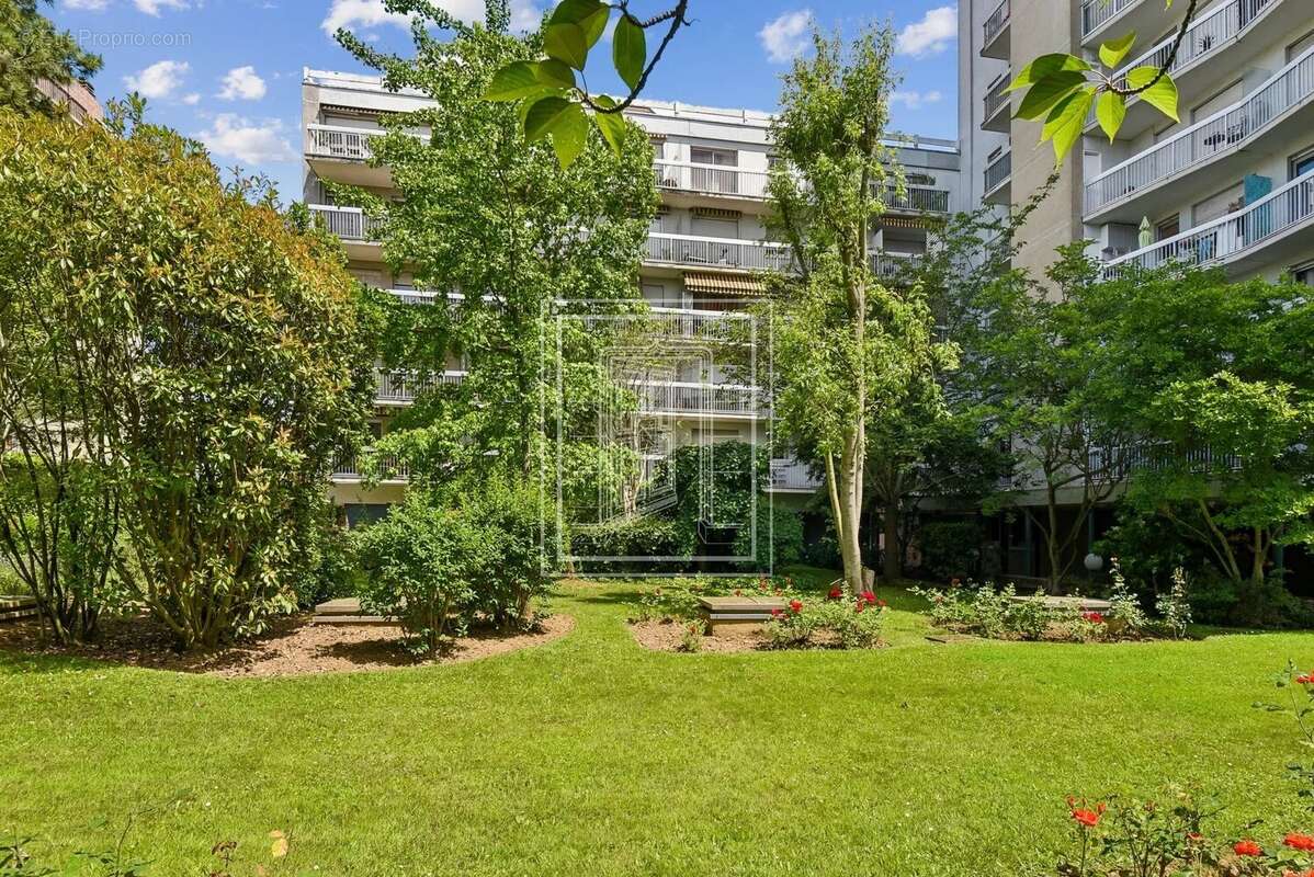 Appartement à BOULOGNE-BILLANCOURT