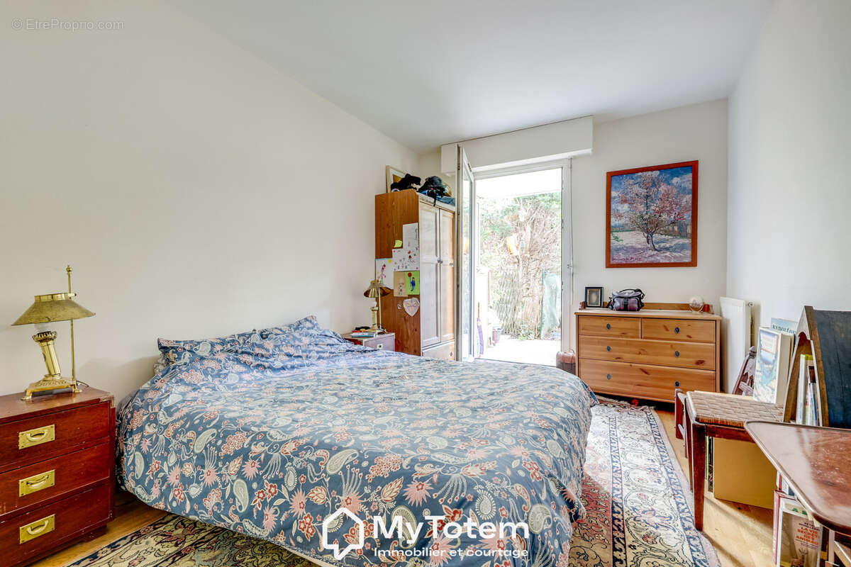 Appartement à SURESNES